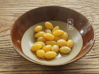 腐竹白果薏米糖水 